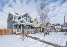 107 Mahogany Grove SE, Calgary, 4 Bedrooms Bedrooms, ,3.5 BathroomsBathrooms,Houses,For Rent,107 Mahogany Grove SE,3056