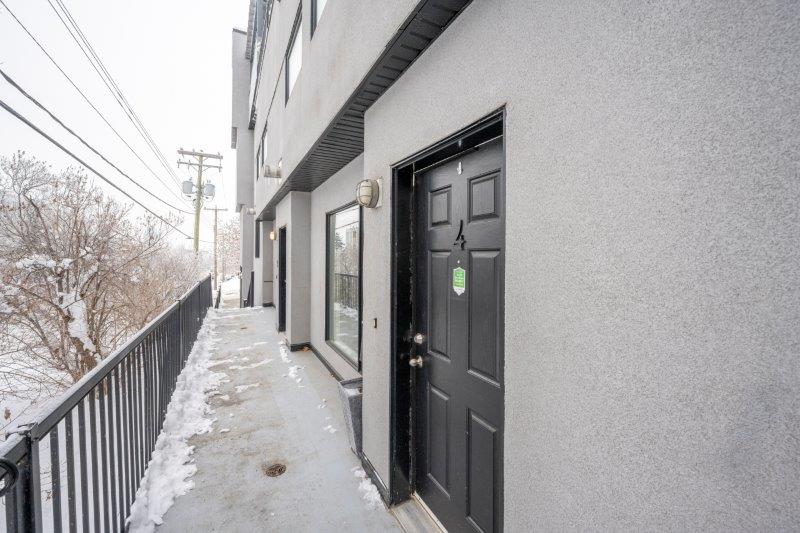 4, 2101 17 Street SW, Calgary, 2 Bedrooms Bedrooms, ,2.5 BathroomsBathrooms,Condos/Townhouses,For Rent,bankview Townhouses,4, 2101 17 Street SW,3063