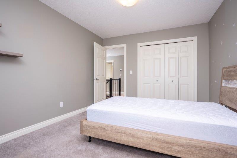 8207 9 Avenue Southwest, Calgary, 4 Bedrooms Bedrooms, ,3.5 BathroomsBathrooms,Houses,For Rent,8207 9 Avenue Southwest,3076