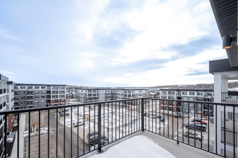 2501, 111 Wolf Creek Drive Southeast, Calgary, 2 Bedrooms Bedrooms, ,1 BathroomBathrooms,Condos/Townhouses,For Rent,Harlow Condos,2501, 111 Wolf Creek Drive Southeast,3081