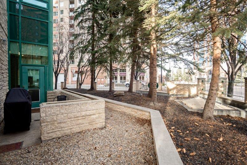 #101, 801 2 Ave SW, Calgary, 2 Bedrooms Bedrooms, ,2 BathroomsBathrooms,Condos/Townhouses,For Rent,EAU CLAIRE LOOKOUT,#101, 801 2 Ave SW,1242