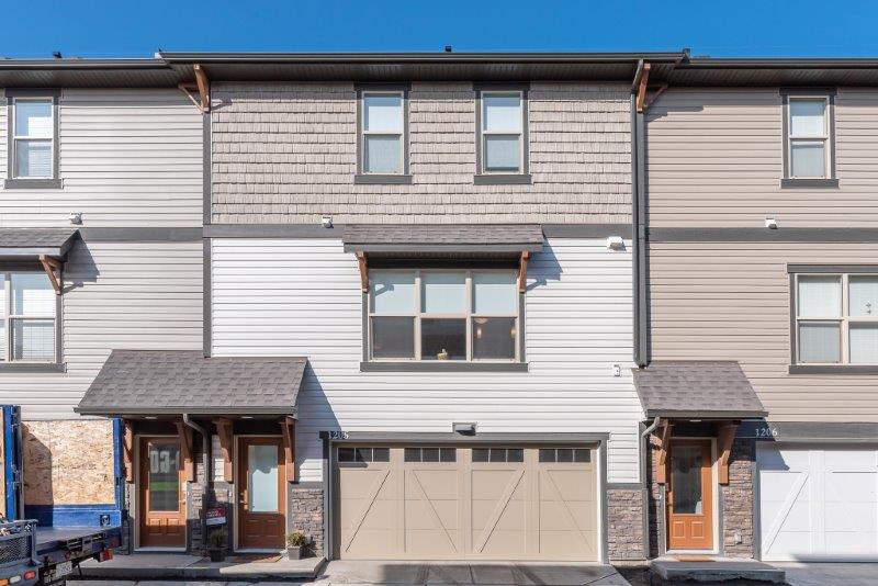 1205, 32 Horseshoe Crescent, Cochrane, 3 Bedrooms Bedrooms, ,2 BathroomsBathrooms,Condos/Townhouses,For Rent,1205, 32 Horseshoe Crescent ,1881